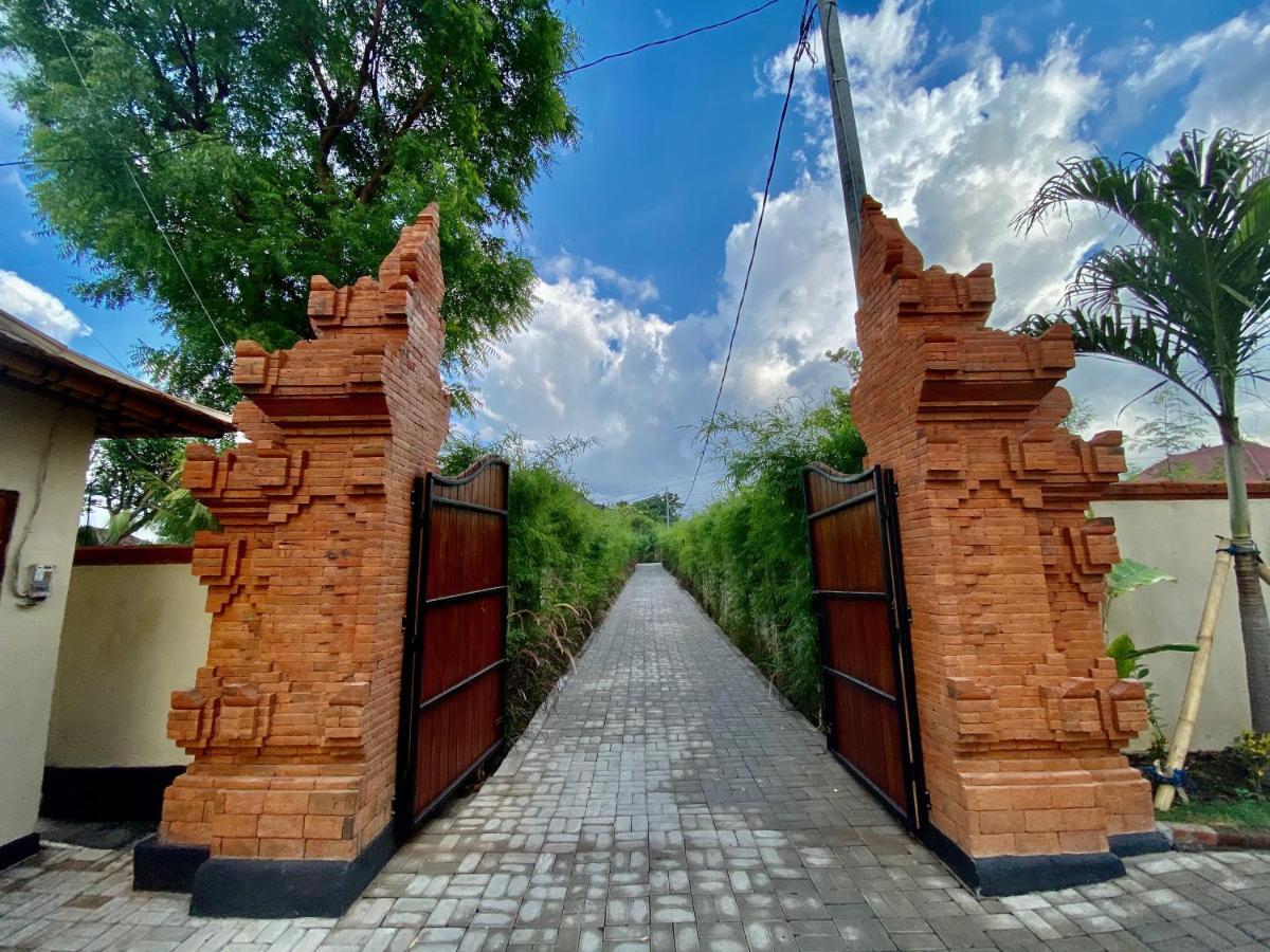 Готель Odiyana Bali Retreat Banyuwedang Екстер'єр фото