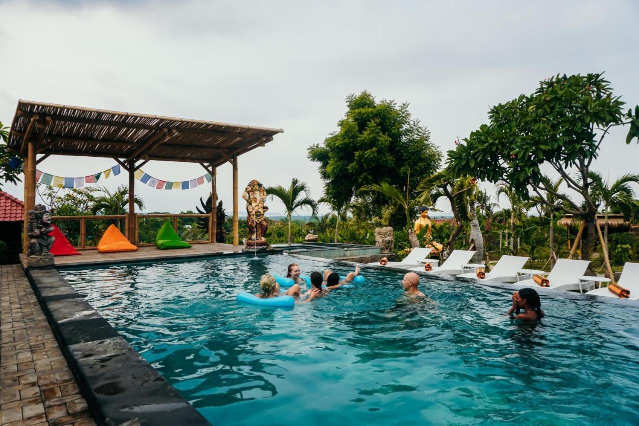 Готель Odiyana Bali Retreat Banyuwedang Екстер'єр фото